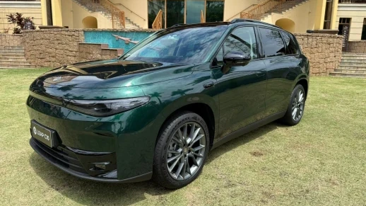 Leapmotor chega ao país com 2 modelos e primeiro “ultra híbrido” do país 