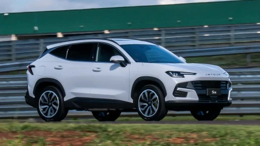 Jetour lança híbrido S06 mais em conta que BYD Song Pro 