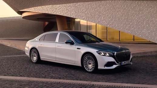 Mercedes Maybach Classe S mantém opção de motor V12 na Europa 