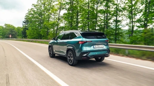 Renault Boreal já tem versão híbrida na Turquia 