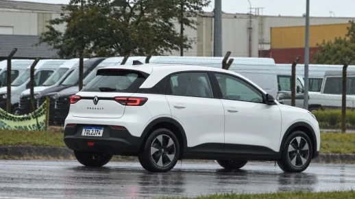 Renault pode ter elétrico compacto baseado no Geely EX2