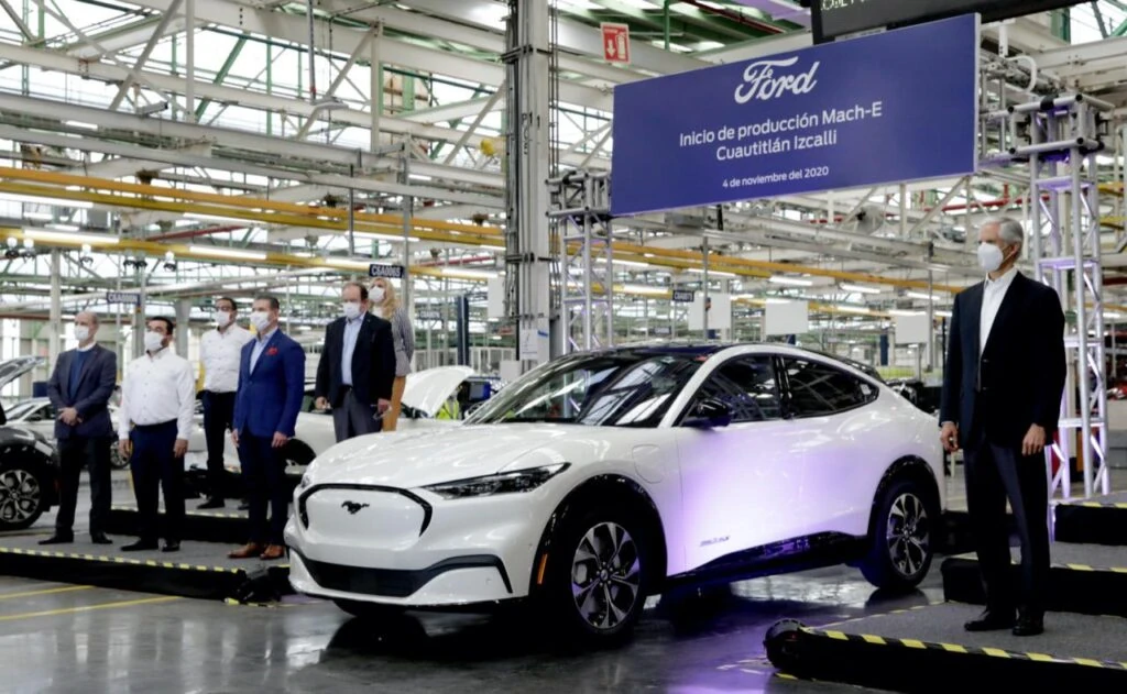 CEO da Ford admite dificuldades e anuncia nova plataforma elétrica