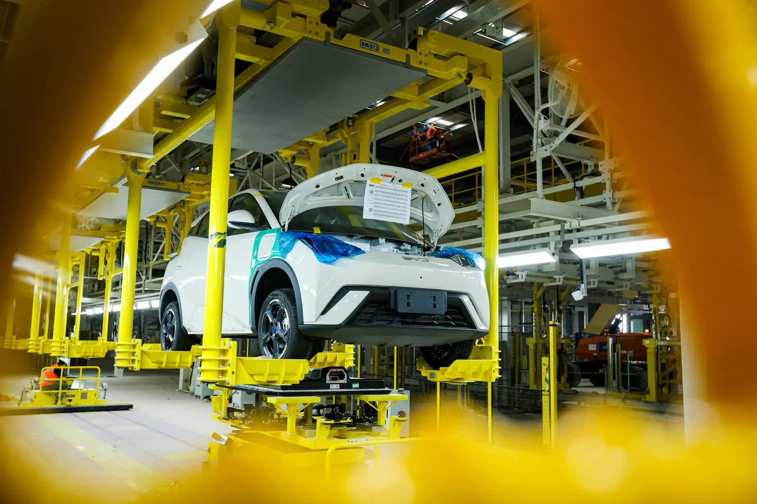 BYD inaugura fábrica na Bahia com Lula e Alckmin 