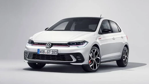 Volkswagen Polo vai receber novidades em 2026 para conviver com elétrico 