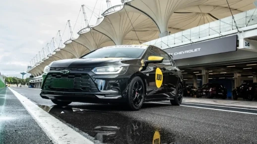 AutoShow testa o Onix Track Day com 150cv