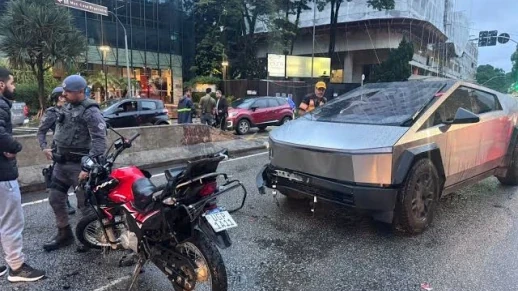 Cybertruck se envolve em acidente: veja detalhes de um carro de R$ 1,5 milhão 