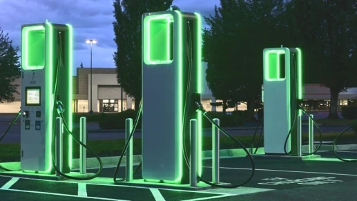 Como são os super carregadores de carro elétrico que serão instalados no Brasil?