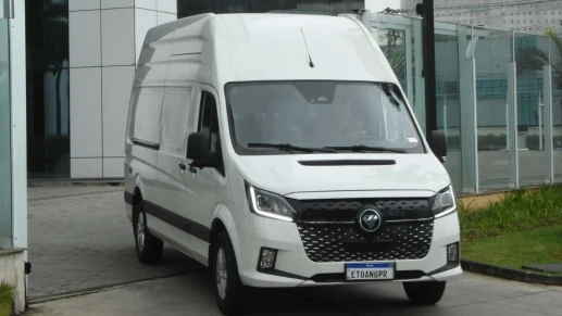 Foton reforça ofensiva de comerciais elétricos com vans e caminhões 