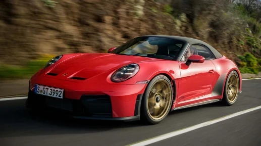 Novo Porsche 911 GT3 conversível com câmbio manual estreia na Europa 