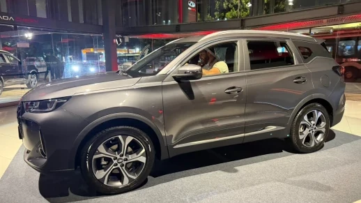 Novo Tiggo 7 fica mais equipado e com novo visual a partir de R$ 139,9 mil 