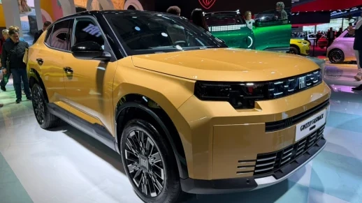 Novos Fastback e SUV da Fiat surgem em Paris 